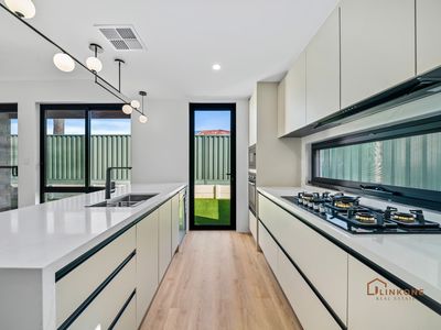 49 Golf Road, Parkwood