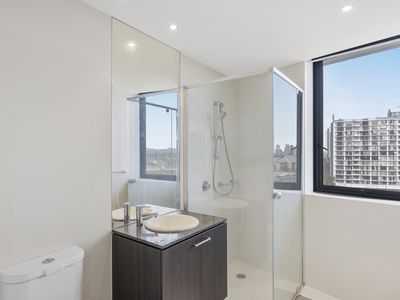 801 / 4 Wahroonga Place, Surfers Paradise