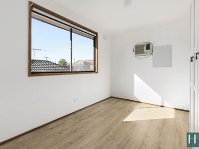 33 Churchill Avenue, Tullamarine