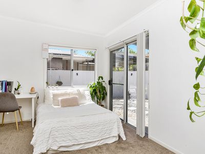 1 / 3 Boondoon Crescent, Ocean Shores