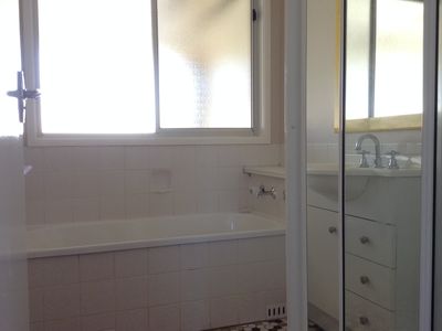 12 Woodlands Drive, Barrack Heights