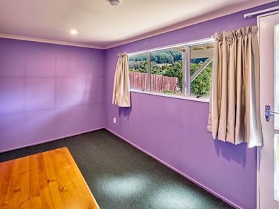 15B Florio Terrace, Tawa