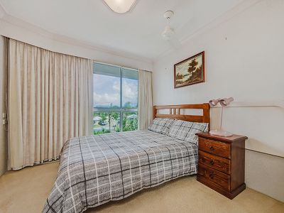 2E / 2 Nineteenth ave, Palm Beach