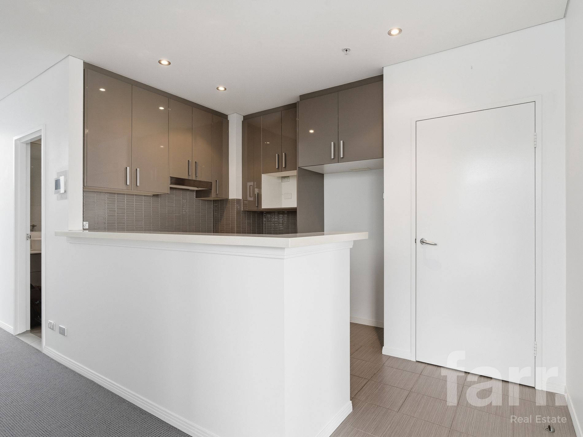1101 / 4 Como Crescent, Southport