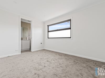 2 / 26 McLennan Street, Eumemmerring