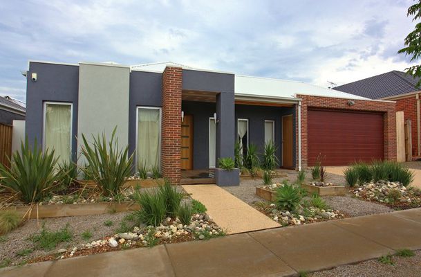 21 Lauderdale Drive, Craigieburn