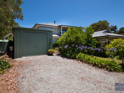 2 Maloney Close, Ocean Beach