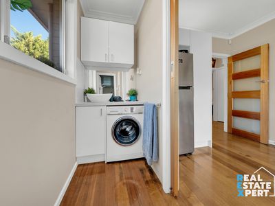 2 / 4 Philip Road, Hallam