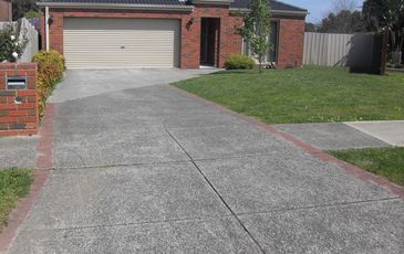 15 Cuneen Crescent, Berwick