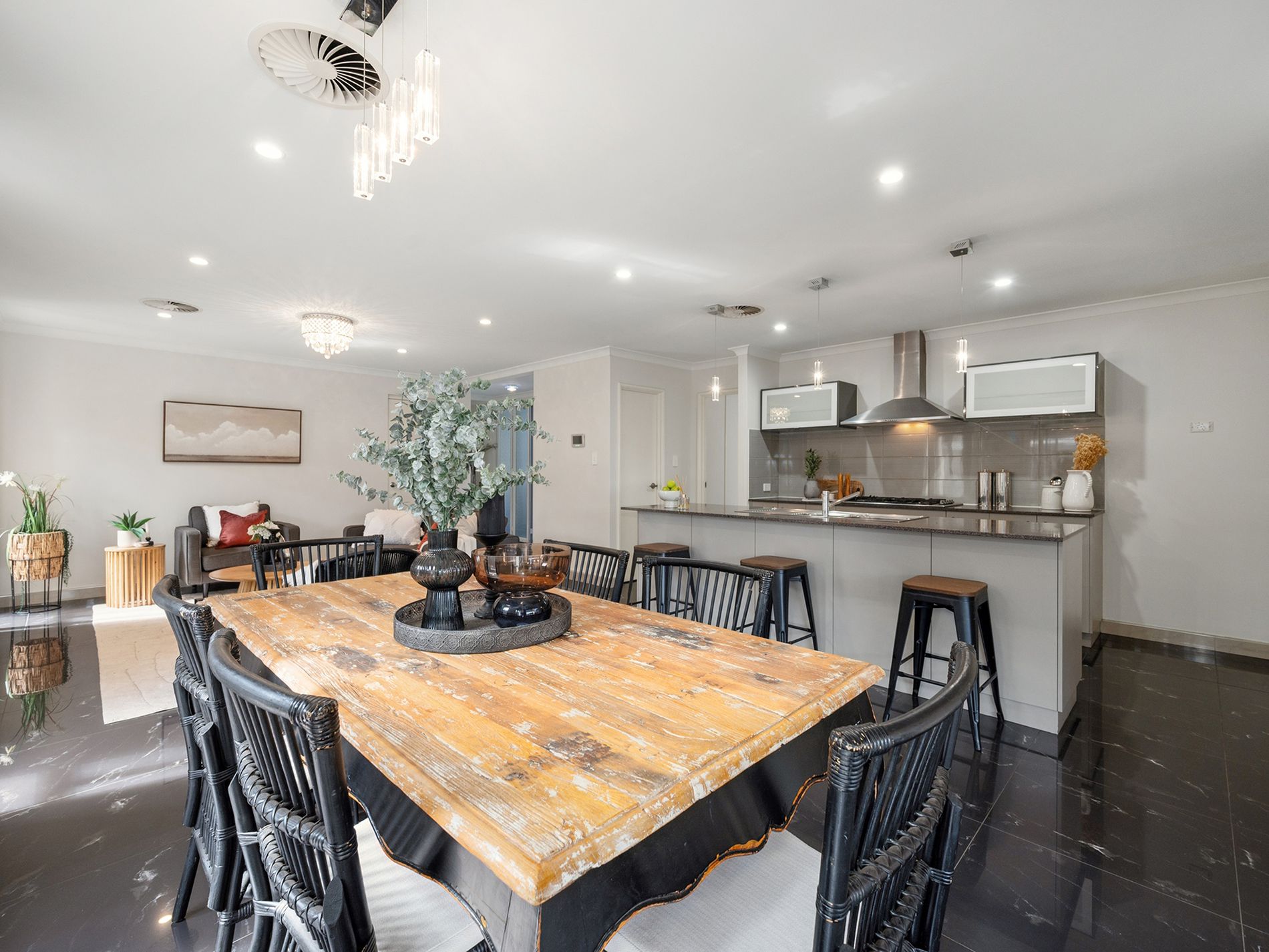 19 Wimbledon Drive, Piara Waters