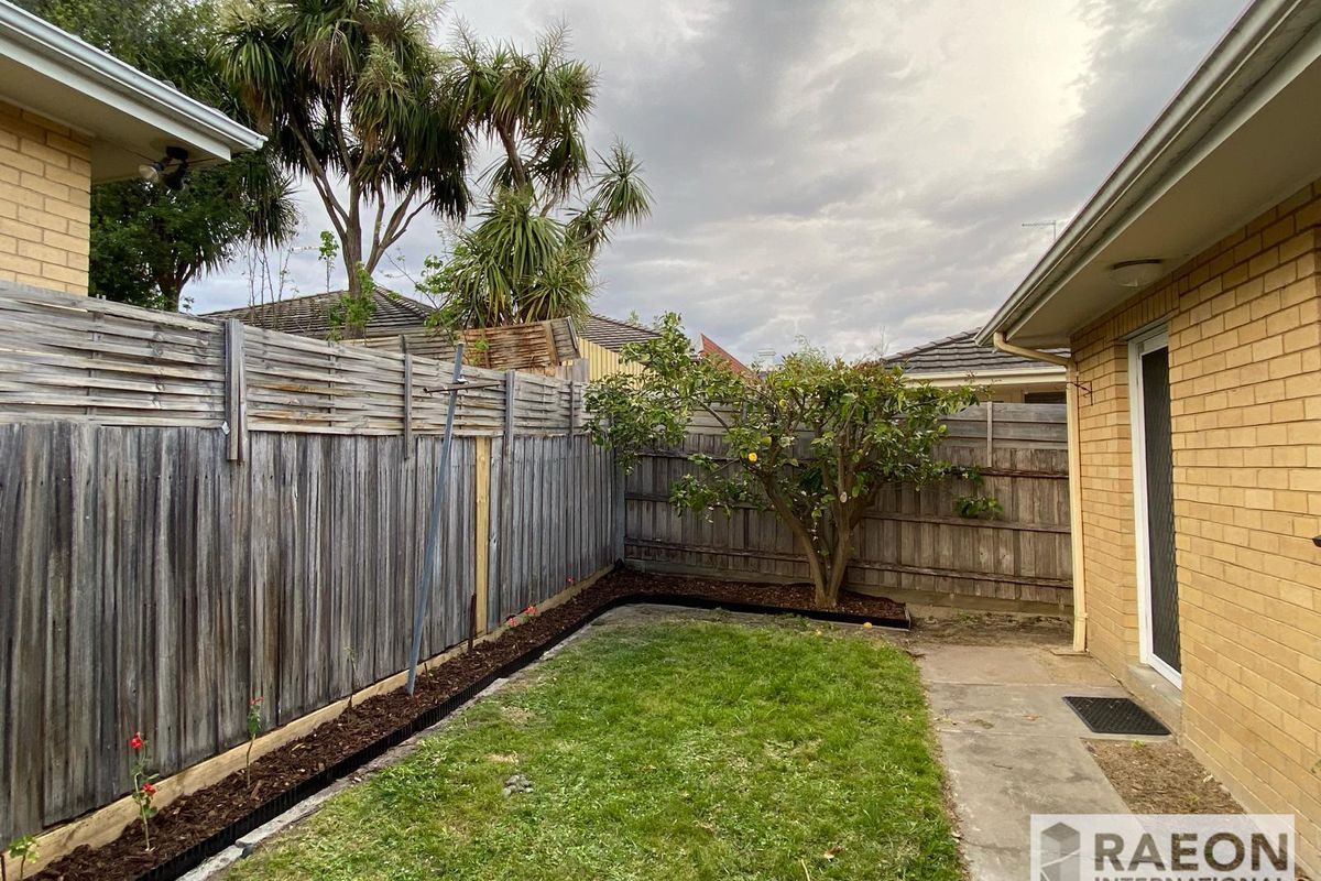 1/23 Broughton Rd, Surrey Hills