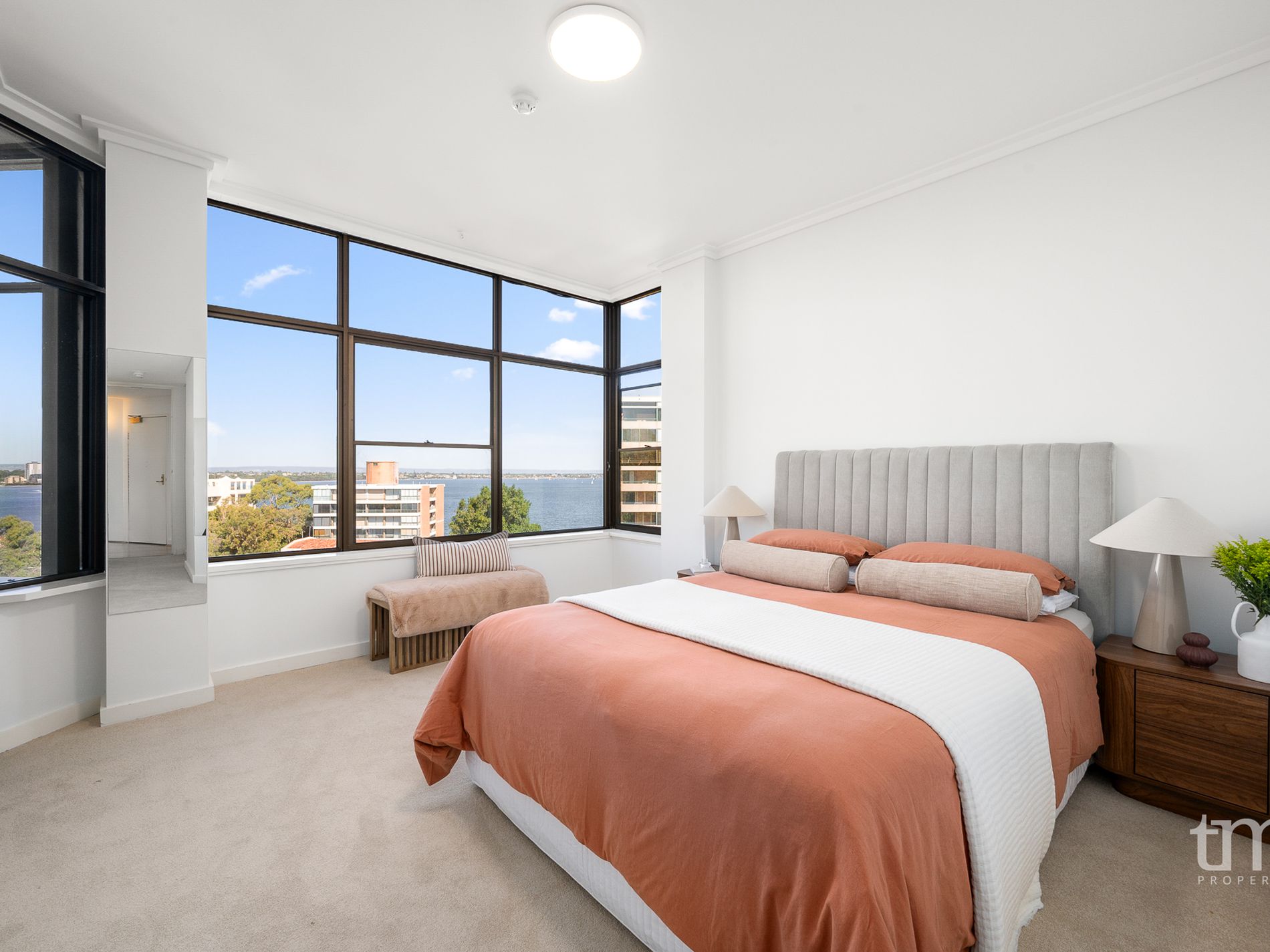 3E / 21 Park Avenue, Crawley