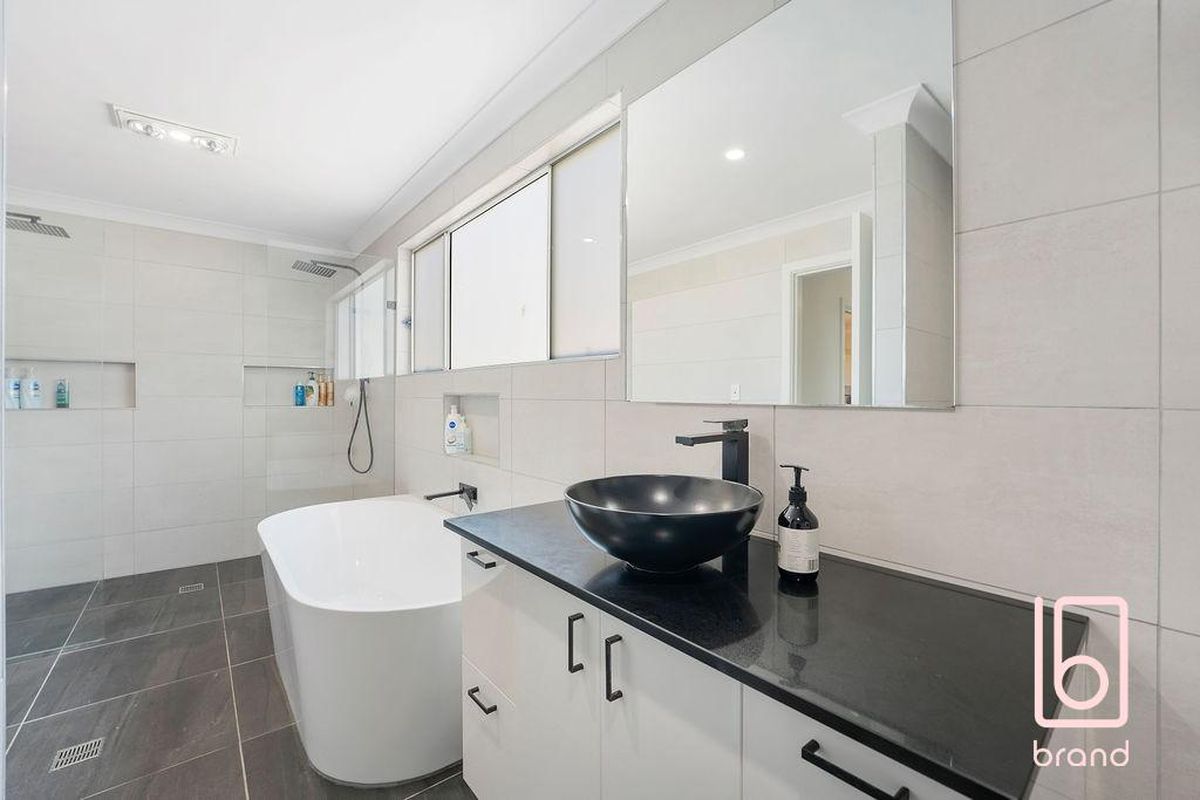 10 Coraldeen Avenue, Gorokan