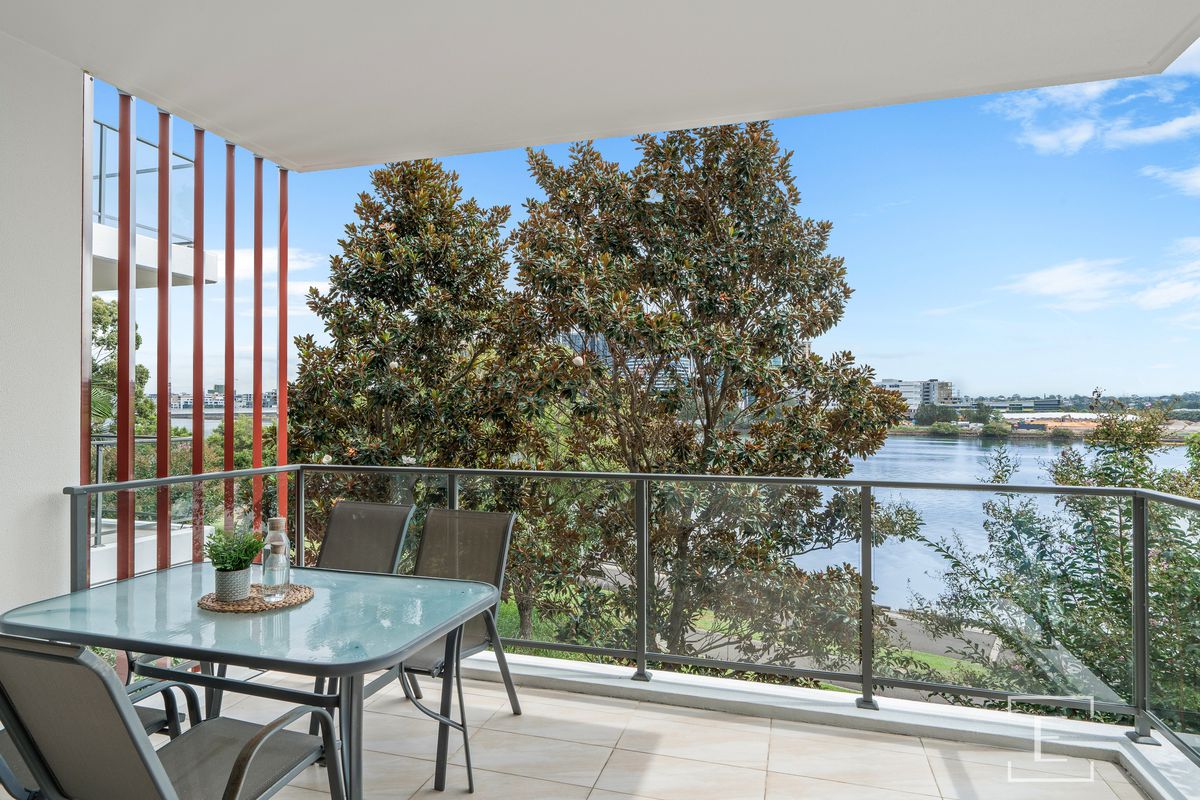 306 / 5 Nina Gray Avenue, Rhodes