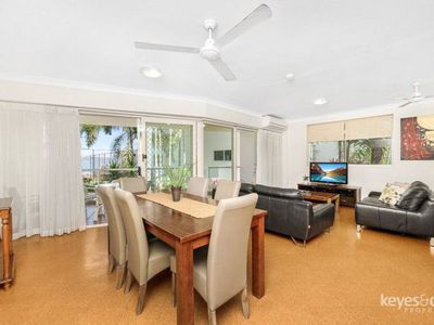 14 / 7 Mariners Drive, Townsville City