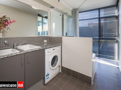 10 / 996 Hay Street, Perth