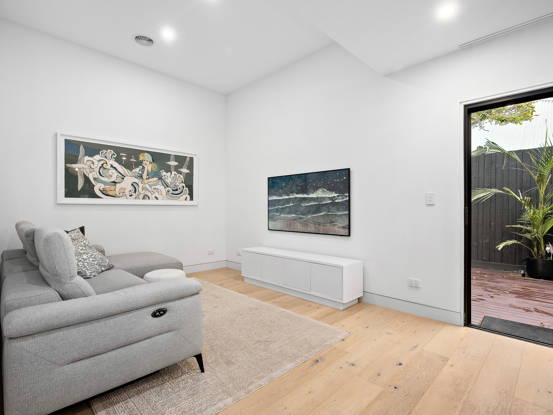 76 Pentland Parade, Yarraville