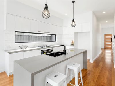 1 / 4 BOYD STREET, Altona