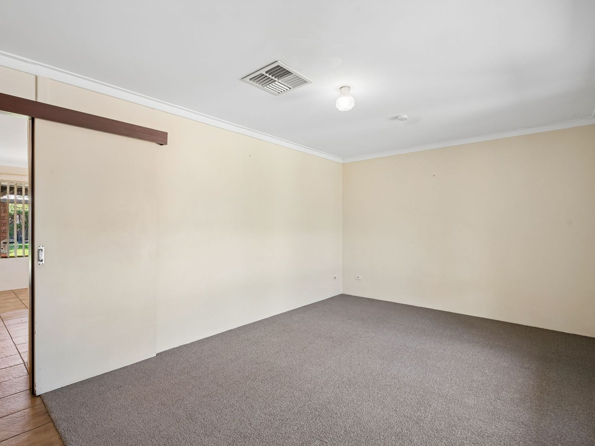 8 Grande Way, Beechboro