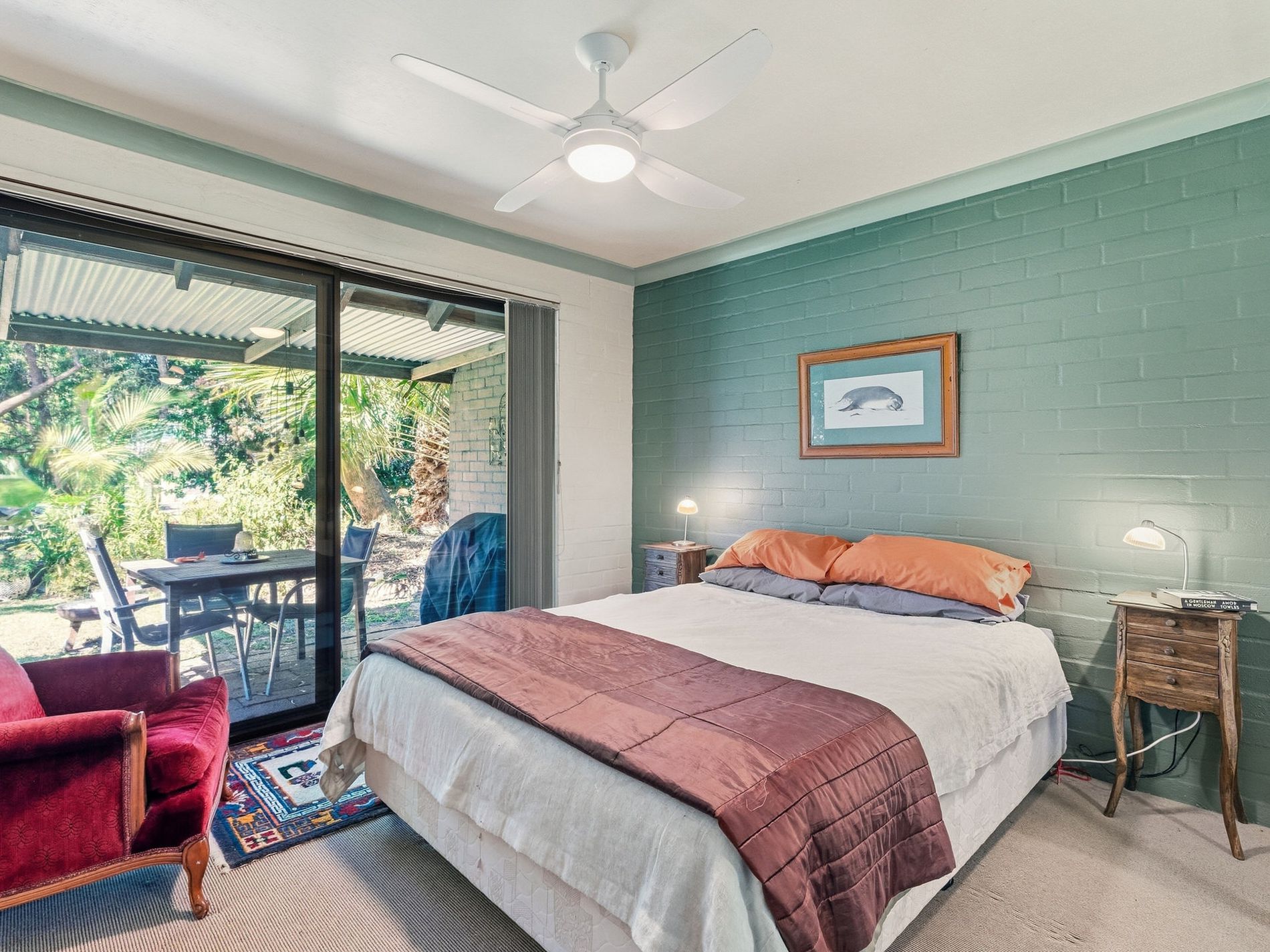 15 Kurrawong Avenue, Hawks Nest
