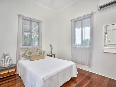 74 Charles Street, Manunda