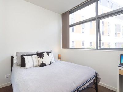 21 / 1 Thread Lane, Waterloo