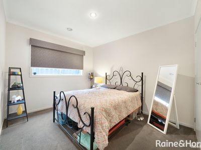 9 Talisker Street, Tarneit