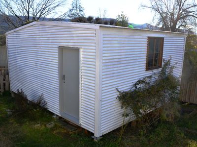 37 Bogong Avenue , Mount Beauty