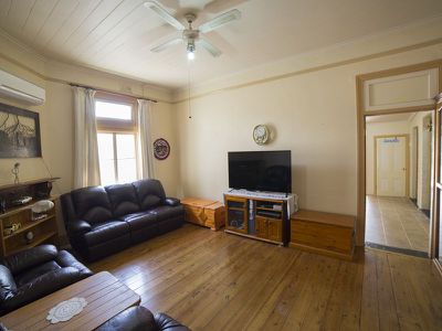 70 Carrington Avenue, Dubbo