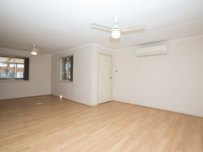 1 / 10 Dulverton Terrace, South Hedland