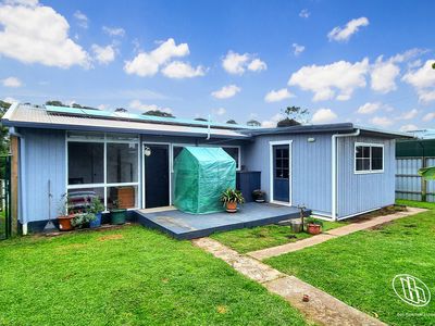 22 Goolara Avenue, Dalmeny