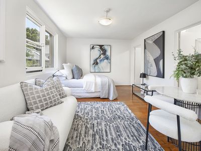 2 / 64 Alexander Street, Alexandria