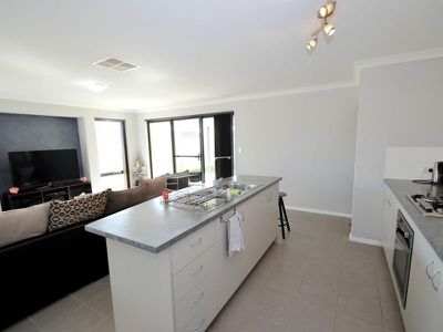 2 Pynsent Lane Street, Canning Vale