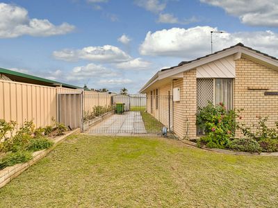 8 Maitland Cl, Cooloongup