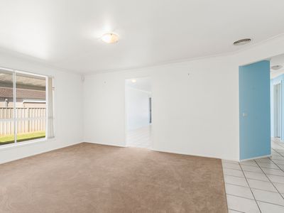 8 Whitewood Street, Worrigee