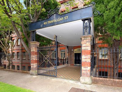 10 / 45 Trafalgar Street, Annandale