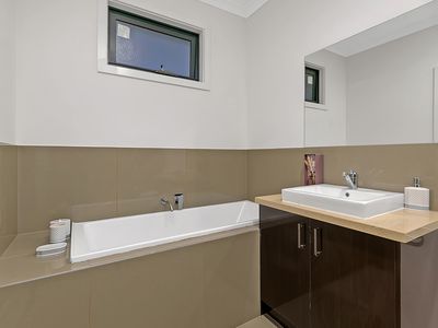 1 / 95 Chapman Avenue, Glenroy