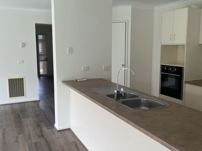 25 Dona Drive, Hoppers Crossing