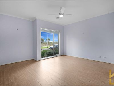 22 Bregman Esplanade, Manor Lakes