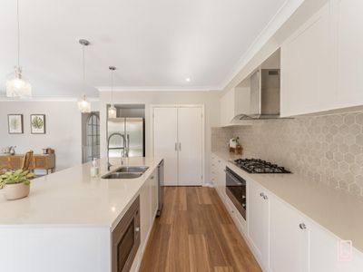 5 Jasper Avenue, Hamlyn Terrace