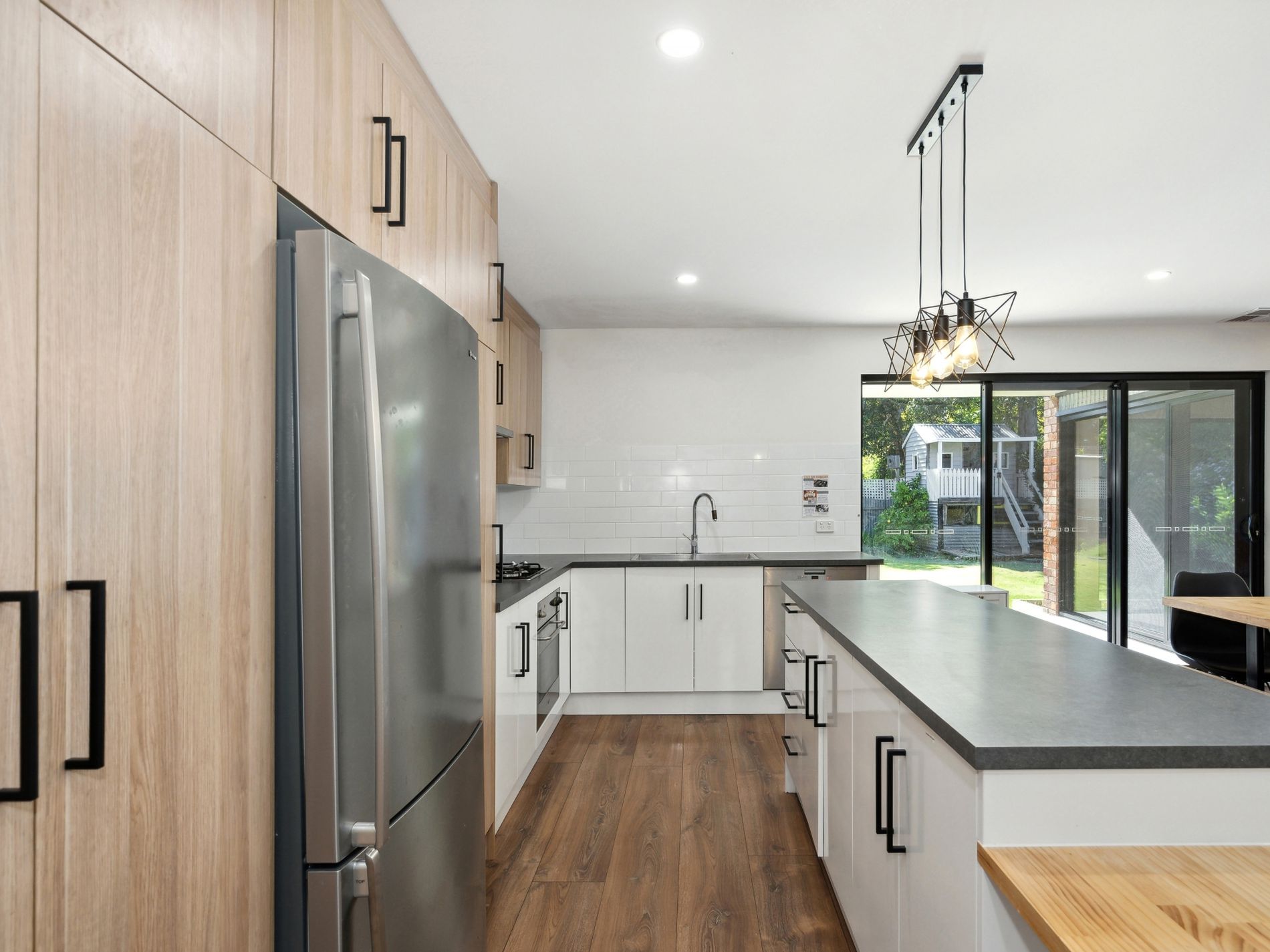 ROOM 5 / 6 Packer Avenue, North Plympton