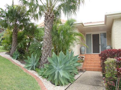 6 Royal Palm Place, Forster