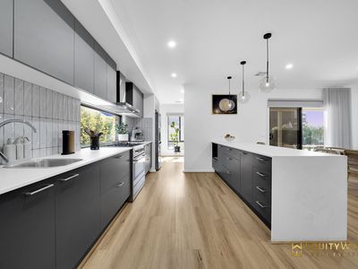 5 Palette Street, Mambourin