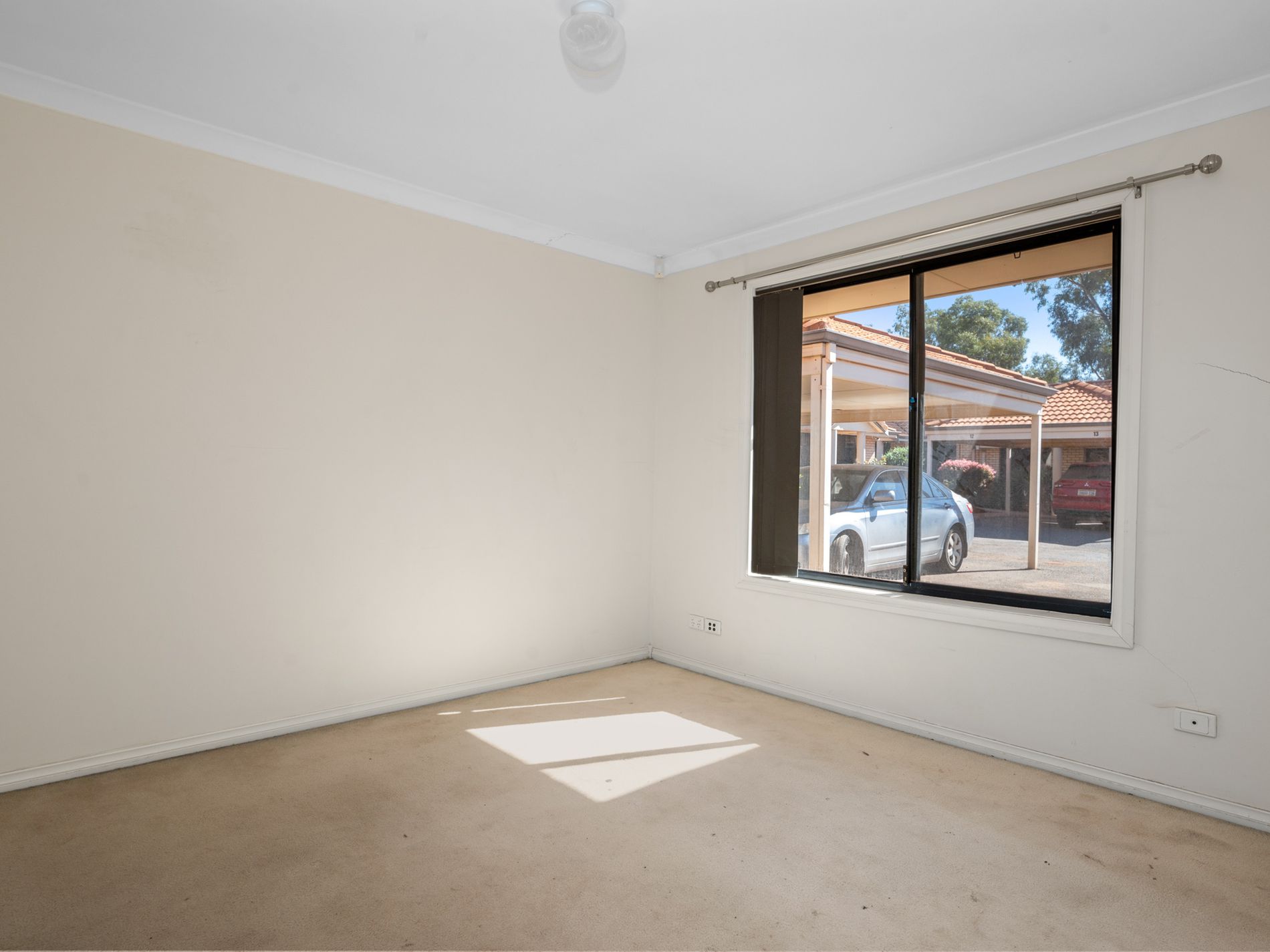 6 / 10 Great Eastern Highway, Somerville