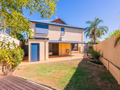 8A Woonona Place, Kallaroo