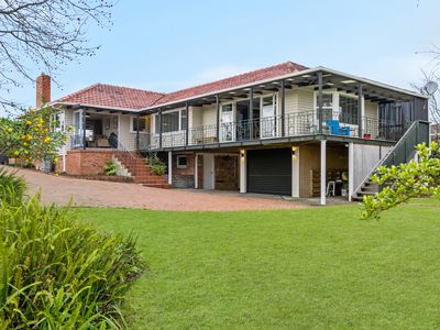 6 Helga Crescent, Te Atatu Peninsula