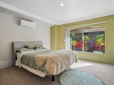 56 Cheltenham Loop, Bertram