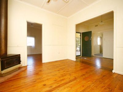 42 george street, Gunnedah
