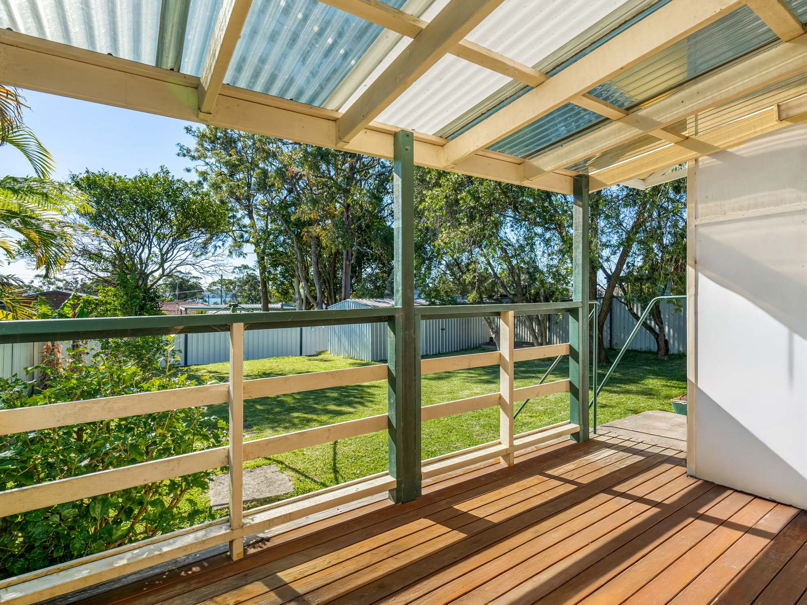 43 Lake Road, Balcolyn