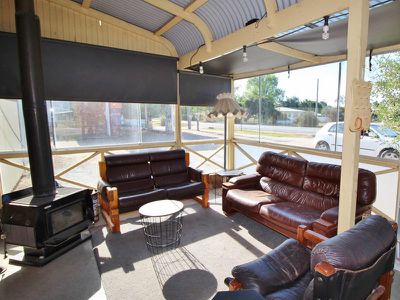 1152 Snow Road, Oxley